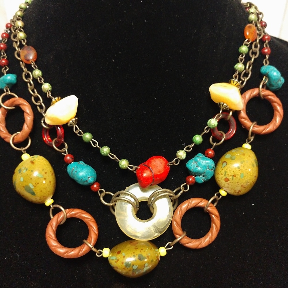 Fashion beaded necklace